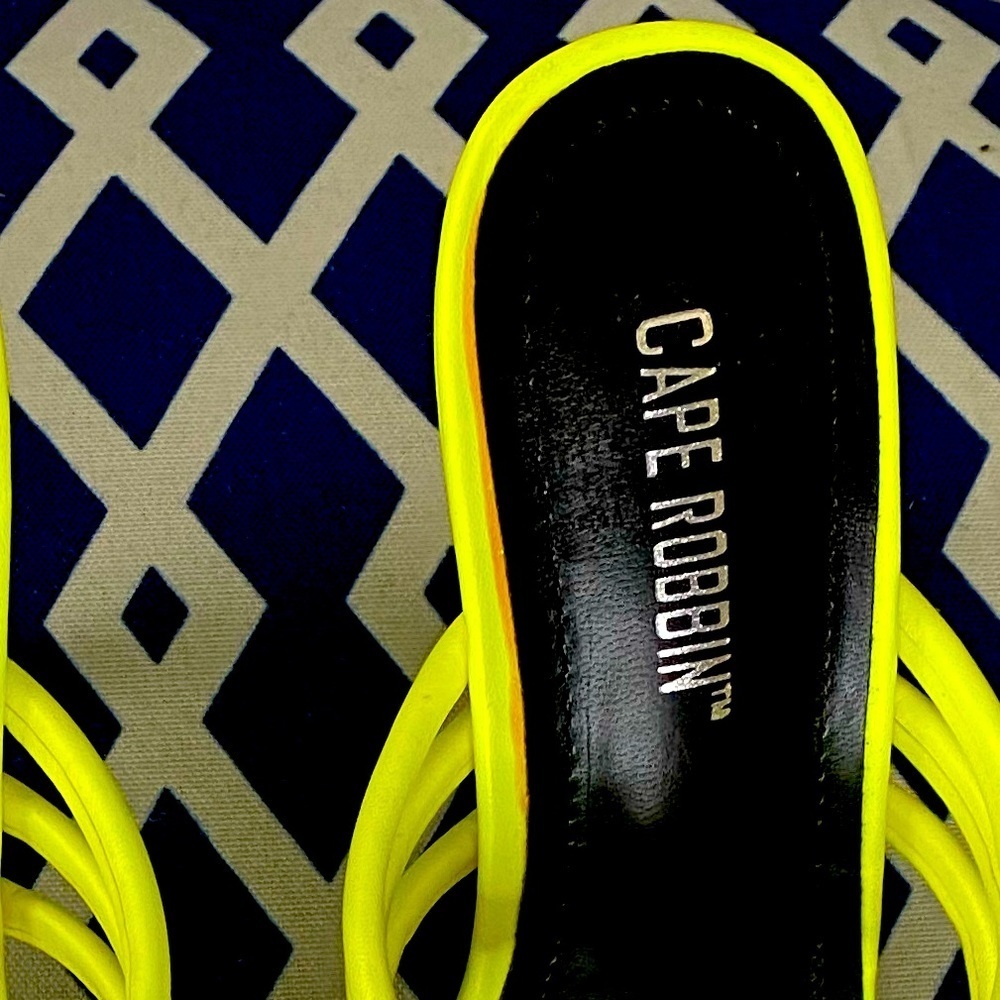 Neon yellow Cape Robbin strappy bright heeled mules - Picture 7 of 9